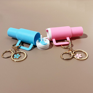 Llavero 3D, Vaso <span class=keywords><strong>de</strong></span> 40 oz, Mini Taza, Llavero con Accesorios para Vasos, Anillo para Llaves, Bolso, Mochila, Amuleto <span class=keywords><strong>de</strong></span> Flor, Bálsamo <span class=keywords><strong>Labial</strong></span> - Product Image 4