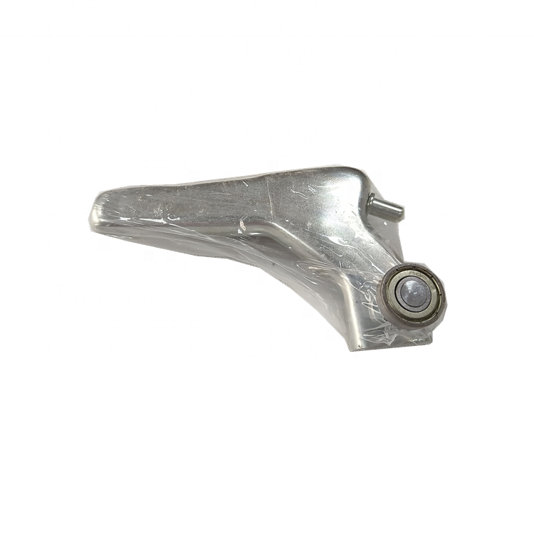 Trading Products New Arrivals 2KDFTV 2TRFE 1TRFE 1KDFTV Upper Part Later Sliding Door Roller 68320-26030 Auto Parts Image 1