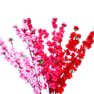 กิ่งดอกท้อประดิษฐ์ ดอกไม้ผ้าไหม สีชมพูอ่อน สีแดงกุหลาบ สีแดงเข้ม ของตกแต่งงานแต่งงาน ต้นไม้ประดิษฐ์ จัดสวน - Product Image 1