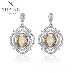 Joyería XUPING 93892, gran oferta, pendientes de cristal multicolor, pendientes creativos de color dorado chapados en platino simples a la moda para mujer - Product Image 1