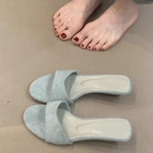 Sandalias de tacón alto elegantes de charol con correa al tobillo y diseño de punta abierta para verano 2025 - Product Image 4