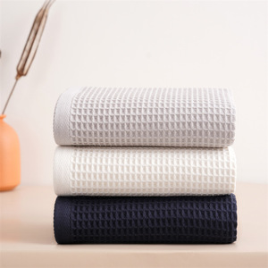 <span class=keywords><strong>Serviette</strong></span> <span class=keywords><strong>de</strong></span> <span class=keywords><strong>bain</strong></span> rectangulaire en gaze jacquard japonaise gaufrée <span class=keywords><strong>nid</strong></span> <span class=keywords><strong>d</strong></span>'<span class=keywords><strong>abeille</strong></span> pour adultes et enfants, 100% <span class=keywords><strong>coton</strong></span>, maille épaissie, séchage rapide - Product Image 2