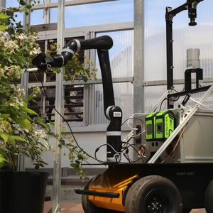 Robots Kinova Gen2, brazo Cobot portátil ultraligero de 6 ejes con pinza robótica de 2/<span class=keywords><strong>3</strong></span> dedos para manejo de recogida de robots - Product Image 6