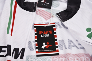 Hot Sell Cheap Bike Wear Maillot de cyclisme personnalisé avec un bon prix - Product Image 3