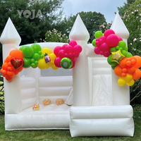 Chine pas cher prix 8x10ft blanc gonflable saut maison château rebond maison avec fosse à balles et ventilateur