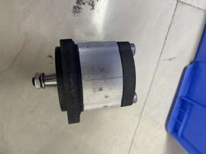 Motor Rexroth (hidráulico/neumático) MNR:0510325006 AZPF-11-005RCB20MB - Product Image 1