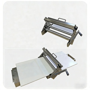 Laminadora de Masa Manual de Acero Inoxidable para Uso Comercial y Doméstico - Product Image 1