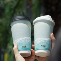Mode jetable formant des tasses de papier pour le café chaud personnalisé imprimé avec des couvercles emballage écologique à emporter de récipient d'aliment en vrac