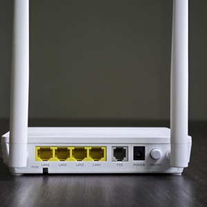 Directo de Fábrica, AX3000 WiFi6 XPON ONU ZC-521X6R 4GE+1POTS+USB, Módem de Fibra de Doble Banda, Router ONT FTTH GPON EPON - Product Image 1