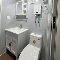Conteneur modulaire extensible de haute qualité, portable, personnalisé, moderne, alimenté à l'énergie solaire, avec panneaux sandwich, pour chambre, villa, supermarché