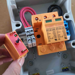 <span class=keywords><strong>Onesto</strong></span> PV Combiner <span class=keywords><strong>Box</strong></span> 2 <span class=keywords><strong>String</strong></span> DC 1000V IP65 Caja de conexiones eléctrica de montaje en pared para paneles solares - Product Image 5