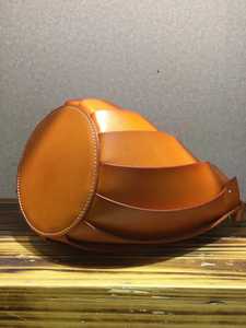 Sac à main en cuir de vache véritable de style artisanal vintage, sac à bandoulière pour femmes, sac à main de créateur de niche - Product Image 3