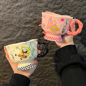 <span class=keywords><strong>Tasse</strong></span> à café en céramique Bob l'éponge à motif à carreaux, base surélevée, <span class=keywords><strong>tasse</strong></span> à eau pour couple, cadeau mignon - Product Image 1