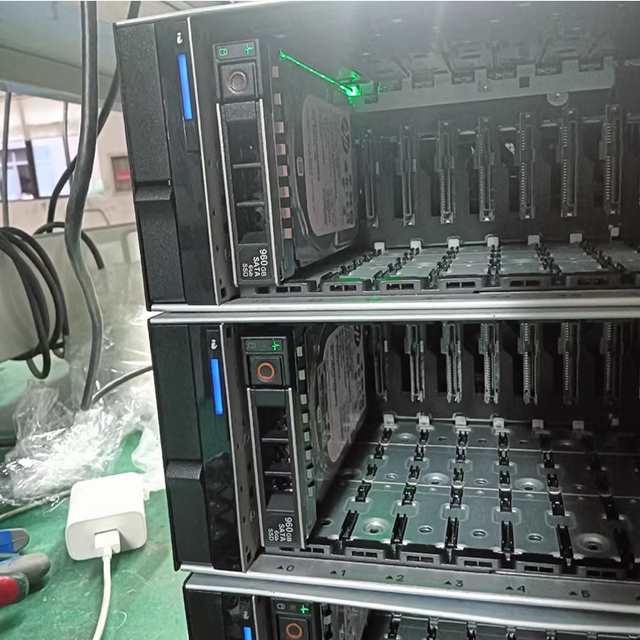 Original Second Hand Refurbished Used for R740 8*3.5'' 2*Intel Xeon Gold 5218 2.3GHz 128GB H330 2*1100W 2U Rack Server