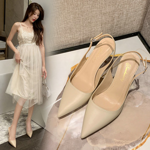 Nouvelles sandales coréennes à talons hauts pour femmes, collection Printemps 2025, talon fin, bout pointu, bouche peu profonde, en microfibre nude, style Baotou - Product Image 4