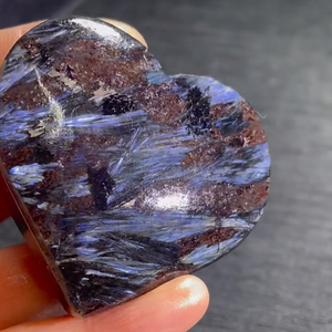 Factory Wholesale Natural Astrophyllite Firework Garnet <b>Moon</b> Palm Heart Sphere Slab Polished Carving Halloween Decoration - Product Image 3