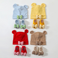 Ensemble bonnet et chaussettes pour bébé de 0 à 12 mois avec oreilles d'ours et nœud écossais, en coton doux, bonnet bébé et chaussettes assorties, cadeau de naissance