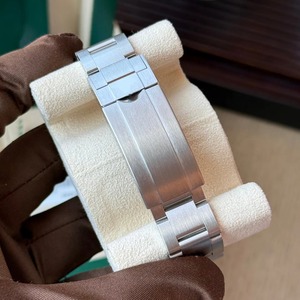 Nouvelle montre de luxe pour homme 2026 Dandong Stable avec mouvement vsf 3235, acier inoxydable 904L résistant aux rayures, verre saphir anti-vertiges - Product Image 5