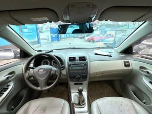 Toyota Corolla 2010, Transmisión Manual, Eficiente en Combustible y Duradero, en Perfectas Condiciones, Auto Usado - Product Image 6