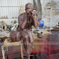 Escultura de Figura Personalizada, Gran Estatua de Fotógrafo en Bronce para Plazas y Proyectos Comerciales