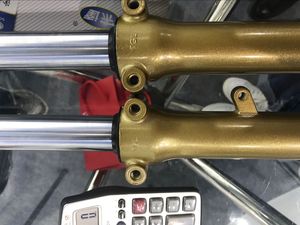 Amortiguador Delantero Dorado para Motocicleta TVS 180, Precio al por Mayor, Personalizado - Product Image 3
