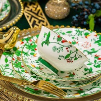 Nouvel ensemble de vaisselle en porcelaine osseuse de grande valeur Nouveaux bols, assiettes et plats ménagers de luxe légers de style chinois Cadeaux haut de gamme