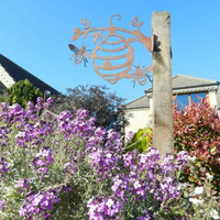 Plante d'abeille rouillée, décoration de jardin, Art de jardin rouillé, décoration de ferme, Art de jardin en métal