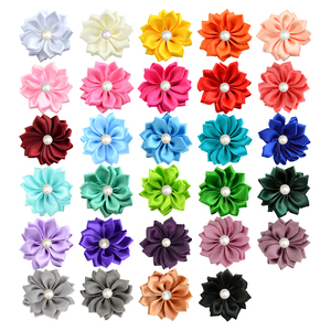 4cm Tissu Satiné Pailleté Perlée Fleur Cousu Main Moyen Collant <span class=keywords><strong>Nacre</strong></span> Fleur Pour Enfants Chapeaux Accessoires De Cheveux - Product Image 2
