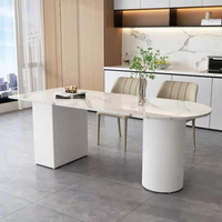 Table à manger moderne en bois massif avec pieds en acier courbés artistiques, fabriquée à la main, imperméable, écologique, forme spéciale, pour la maison et l'appartement