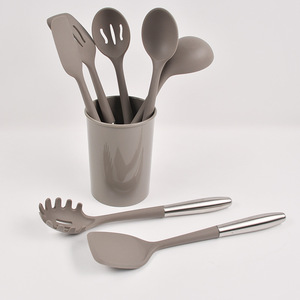 Ensemble d'ustensiles de cuisine en silicone 7 pièces, outils de cuisson antiadhésifs avec manches en bois, compatibles lave-vaisselle, qualité alimentaire - Product Image 5