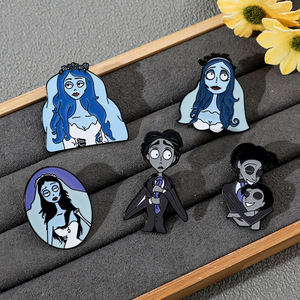 Broche Électroplaquée Personnage de Dessin Animé Anime Europe Amérique, Motif Mariée <span class=keywords><strong>Zombie</strong></span>, Accessoire de Décoration pour Vêtements et Sacs - Product Image 3