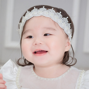 Corona di Perle per Compleanno, Fasce Elastiche per Capelli, Accessori per Capelli Bianchi con Perle per Bambine, Tiara Dorata da Principessa per Bambine - Product Image 5