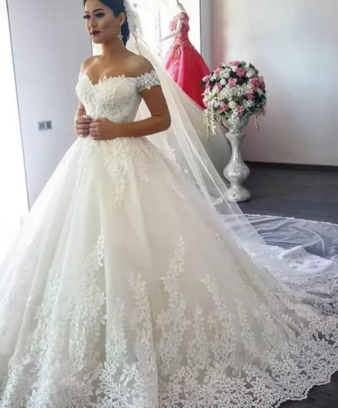 2024 Autumn New Lace Wedding Dress European And American Off Shoulder Main Wedding Dress Large Size Trailing Dress