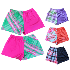 Shorts de football australien personnalisés à motif écossais pour hommes et femmes, avec poches zippées, style natif australien - Product Image 1