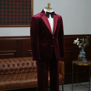 Velours rouge simple boutonnage col à revers cranté coupe ajustée 2 pièces costume <span class=keywords><strong>homme</strong></span> <span class=keywords><strong>pour</strong></span> soirée - Product Image 2