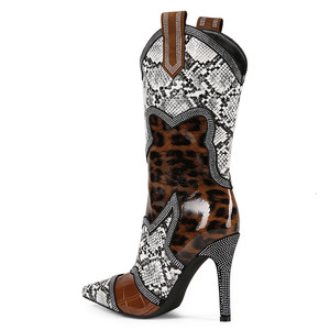 Botines de tacón alto con estampado de serpiente y patchwork de colores, talla grande 44 para mujer, con diamantes y cremallera lateral. - Product Image 5