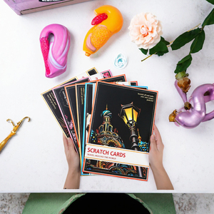 ชุดโปสเตอร์กระดาษแข็งขูดลายสีรุ้งขนาด A4 พร้อมซอง 4 ชิ้น ชุดสร้างสรรค์ DIY ของขวัญสร้างสรรค์สำหรับผู้ใหญ่ - Product Image 3