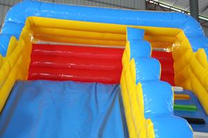 Toboggans gonflables amusants pour les événements commerciaux en plein air pour enfants, en PVC, capacité de 1000 kg, 12 passagers - Product Image 4