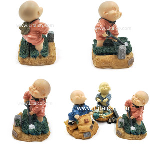 Wholesale Custom Handmade Resin Crafts Decoration Home Statues Young <strong>Monk</strong> Figurines - Product Image 1