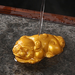 Figurine de <span class=keywords><strong>poisson</strong></span> <span class=keywords><strong>rouge</strong></span> en résine changeant de couleur, artisanat chinois, accessoires pour théière, ornements de maison Feng Shui - Product Image 5