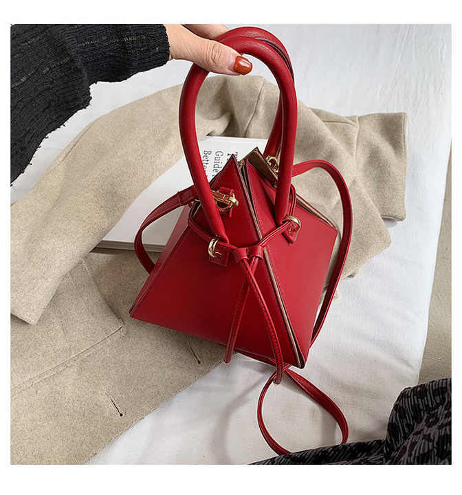 Wholesale 2022 Fashion Pu Leather Single Shoulder Purse Ladies Hand Bags Clutches Triangle Handbags For Women Luxury