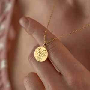 316Lステンレス鋼トリスケリオンペンダントケルトスパイラルネックレス古代シンボルジュエリーバイキングペンダント異教チャーム - Product Image 1