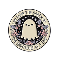 Épinglette en émail « Vivre la vie de vos rêves, un cauchemar à la fois », broche fantôme mignonne, badge de revers, bijou d'Halloween, cadeau pour amis