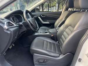 <span class=keywords><strong>Venucia</strong></span> T90 2018 2.0L CVT Intelligent Connecté Édition Zhi Shang Chine V - Product Image 2