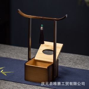 Boîte à mouchoirs en bambou de style chinois, rangement portable rectangulaire pour salons de thé et restaurants avec décor à pompons - Product Image 1