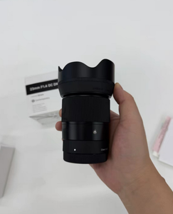 เลนส์ 23 มม. f/1.4 DC DN Contemporary E — เลนส์ไพรม์แบบ APS-C ที่ให้ภาพเหมือนดวงตามนุษย์ ระยะเทียบเท่า 35 มม. สภาพดีเยี่ยม ใช้งานได้เต็มประสิทธิภาพ! - Product Image 3