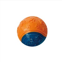 Balle sonore aux sons délicieux, stimulation mentale pour animaux de compagnie. Conception à motif de patte bicolore en TPR élastique résistant aux morsures. Jouet