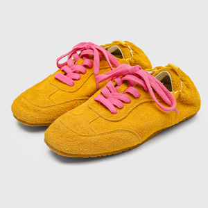 Chaussures de sport en daim à logo personnalisé, vente en gros, chaussures minimalistes à talon plat, chaussures de marche décontractées simples et flexibles pour hommes et femmes - Product Image 4