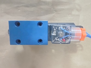 4WE10E 4WE10F 4WE10P 4WE10T Hydraulique 4WE10W 4WE10G 4WE10J 4WE10H 4WE10L 4WE10FM Directionnel - Product Image 5
