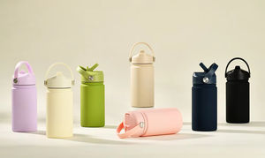 <span class=keywords><strong>Bouteille</strong></span> d'eau de sport en <span class=keywords><strong>acier</strong></span> inoxydable avec base antidérapante Fond en caoutchouc antidérapant de 350ml pour un placement stable dans le <span class=keywords><strong>casier</strong></span> de la salle de sport - Product Image 2